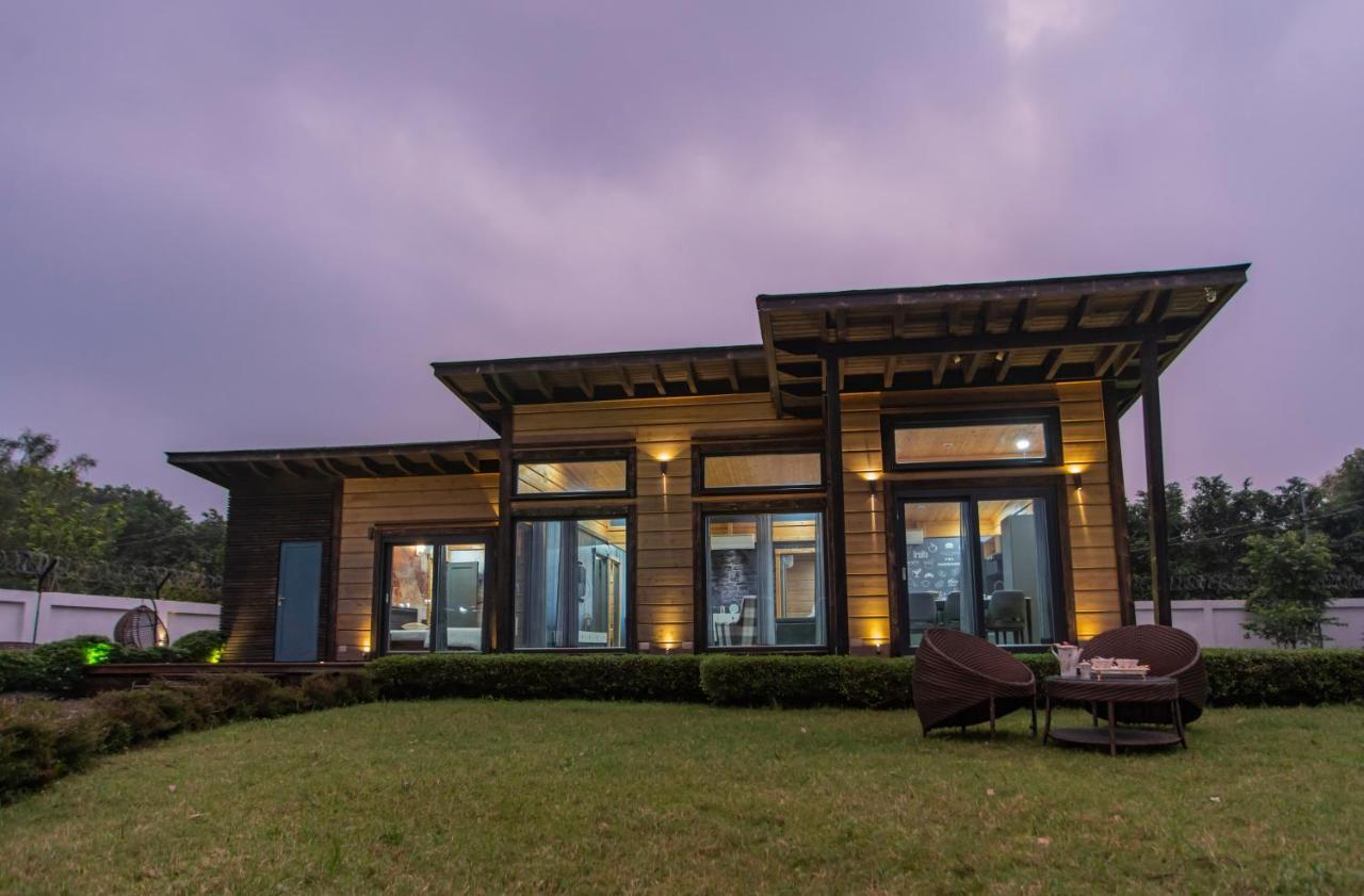 Saffronstays Paradise Pines, Dehradun - Cliff Villa With Valley & Forest Views Экстерьер фото