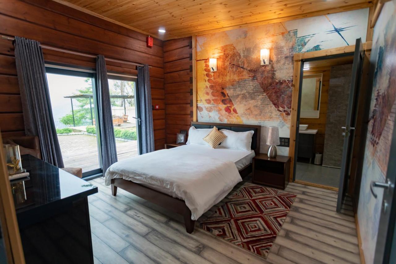 Saffronstays Paradise Pines, Dehradun - Cliff Villa With Valley & Forest Views Экстерьер фото
